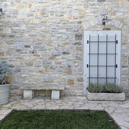 Villa Paolina - Hot Tub, Breakfast & Large Garden
